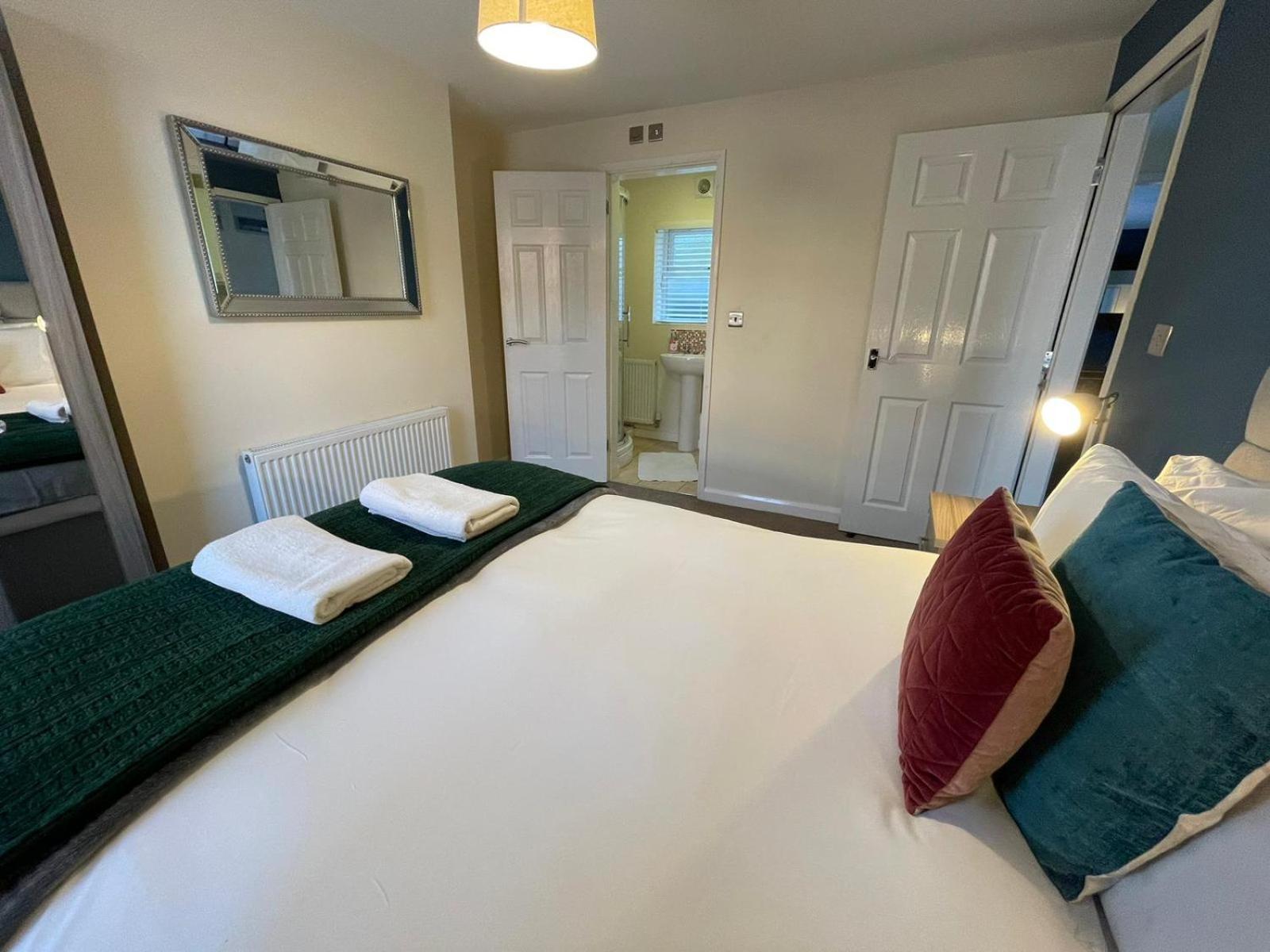 Barroon Castle Apartments, Near Airport, Free Parking, By Derbnb Castle Donington Exterior foto
